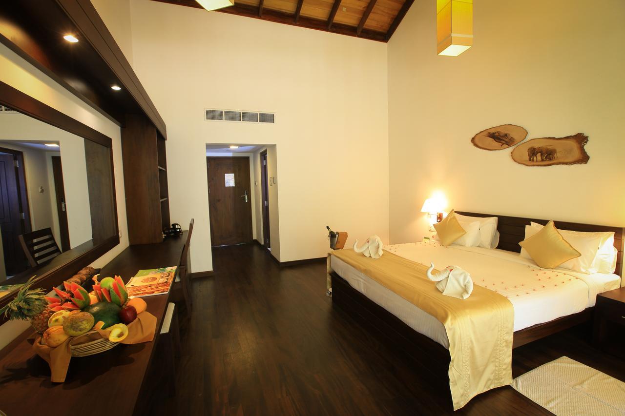 Grand Udawalawe Safari Resort Екстер'єр фото